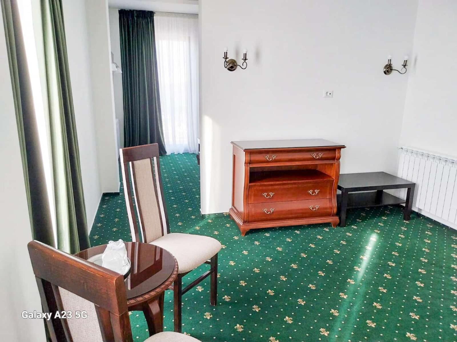 Green Park Boutique Hotel ฟอคชานิ ภายนอก รูปภาพ